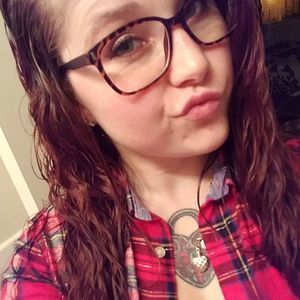 Meet your Posher, Sabrina